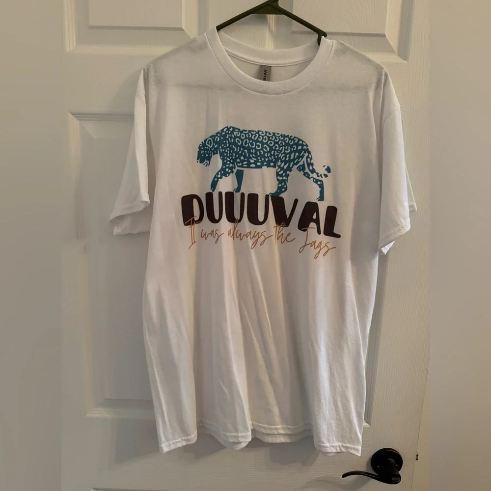 Ladies shirt - Picture 1 of 1